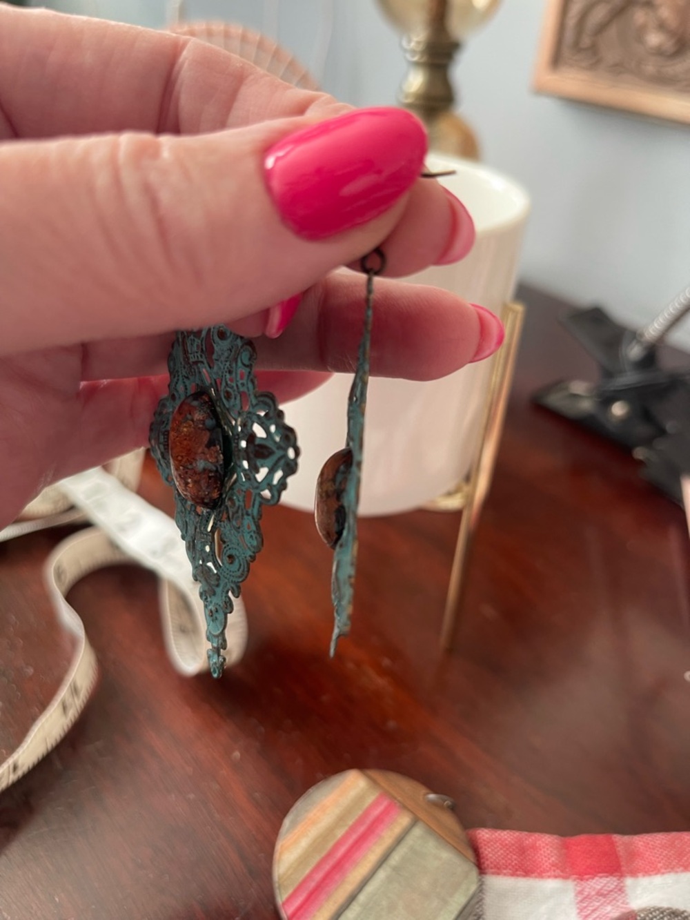 2️⃣ Pair Patina Filigree Metal Lightweight Earrings - Picture 4 of 7